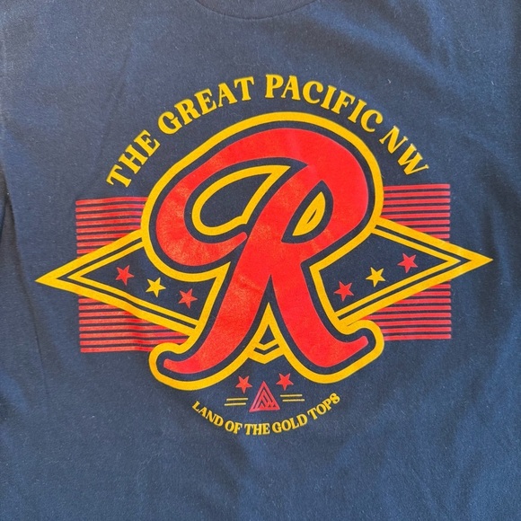 Rainier The Great Pacific NW Beer Graphic Navy T-Shirt Size X-Small - Picture 2 of 8